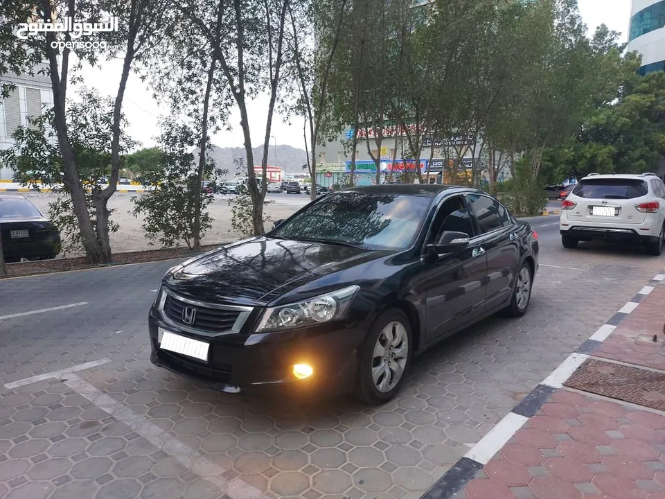 2008 HONDA ACCORD V4 - FULLY SERVICED   GULF SPECS -  بحالة ممتازة جداً - خليجي