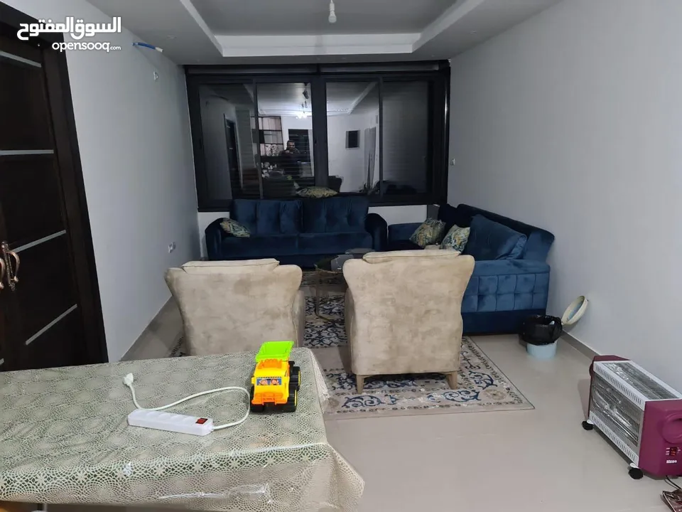ثلاث غرف نوم مفروشة للايجار المصايف
