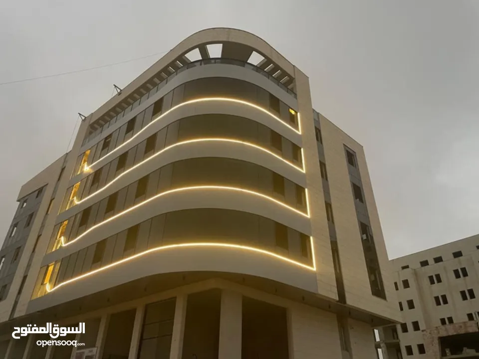 مساحات للايجار\ عمارة حمايل سنتر 2