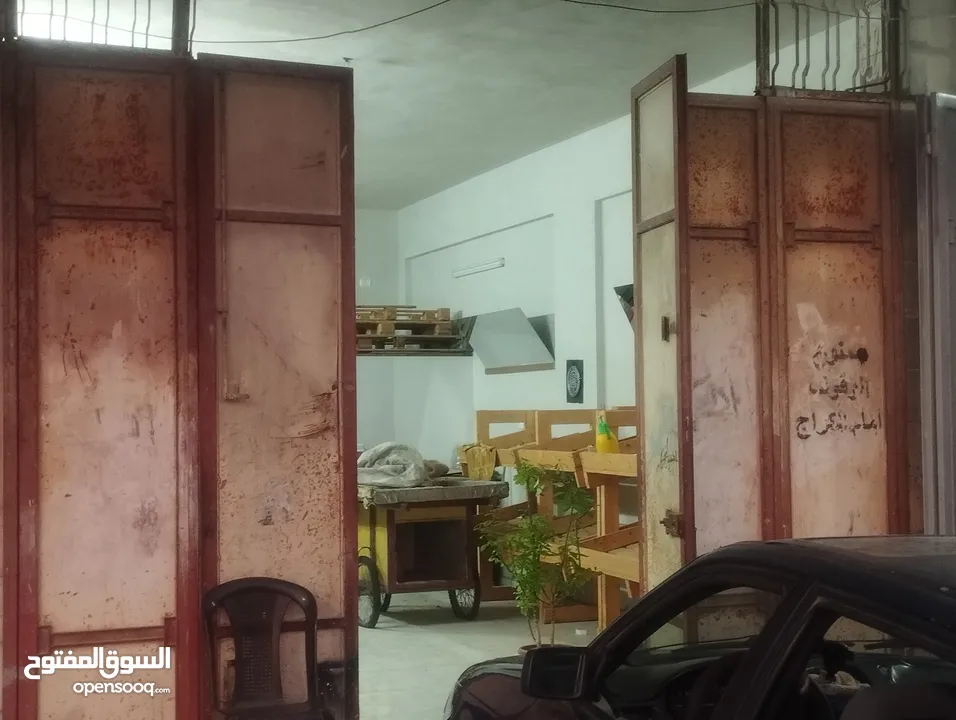 نابلس شارع عصيرة بجانب عمارة الشكعه عند سوبر ماركت ابو شقدم