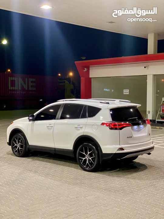 للبيع تويوتا TOYOTA RAV4 SEً PLATINUM 2018 خمس كاميرات بمواصفات خليجيه شاشة كبيره فورويل فل ال اي دي