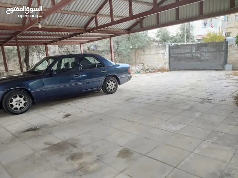 عمارة 4 طوابق للبيع في حي نزال على دونم ارض تحتوي 8 شقق وروف من المالك