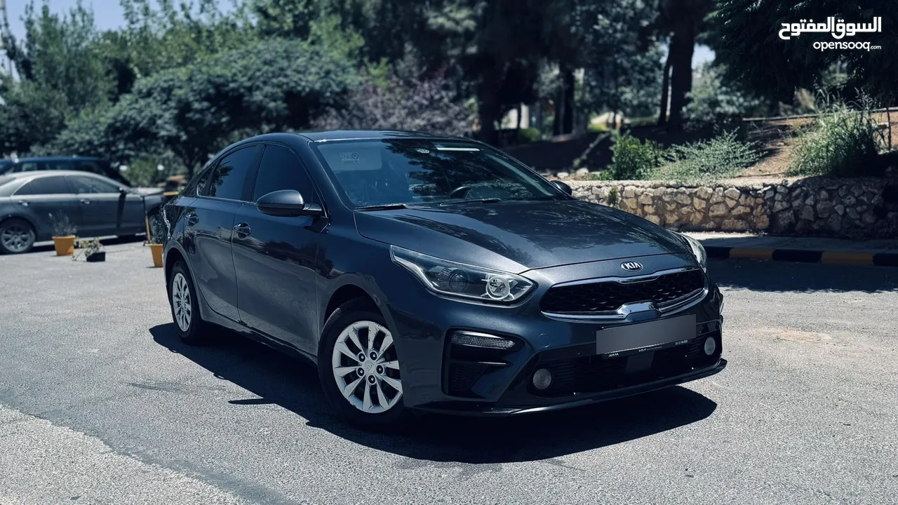 Kia cerato   Model :2019  Dohc 1600 CC  Gearbox : automatic   Colour: Gary  Inside :Black ABS Airbag