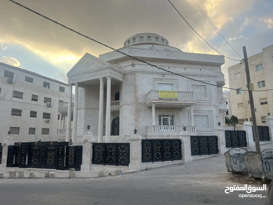 قصر فيلا فخمة جدا للبيع في الجبيهه