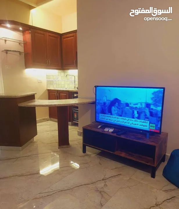 شقة  مفروشة فاخرة للايجار في عمان - الرابية منطقة مخدومة ومميزة جدا وهادئة.