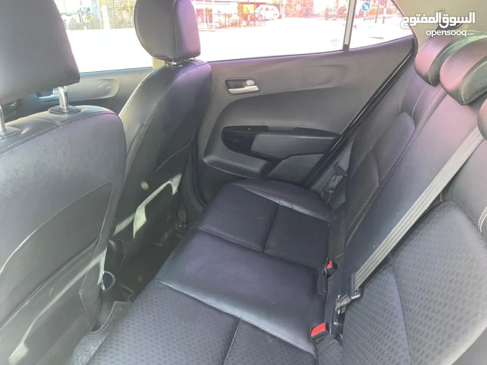 هونداي اكسنت 2016 اصل كوري عدد 2 لون ابيض ولون فضي / وبيكانتو 2019 /هوندا سيفيك 2008