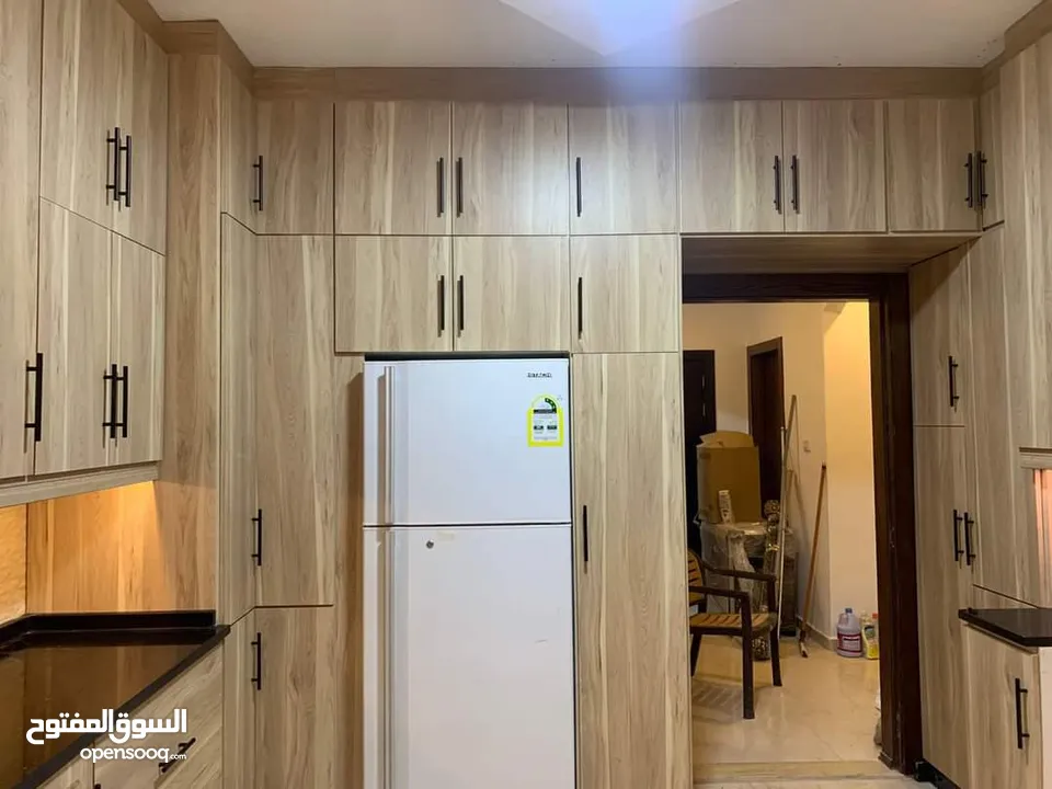صيانة و تركيب جميع مقاطع الألمنيوم والابجورات و Pvc  المطابخ و ابواب الاكورديون و ستائر الزيبرا
