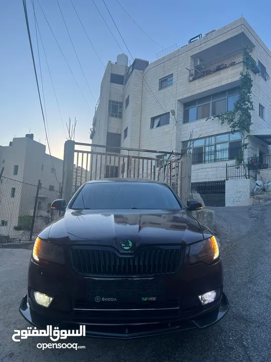 للبيع كاش بسعر حرق او البدل سكودا سوبير فل الفل فتحه سقف كراسي كهرباء برادي لدات اماميه وخلفي