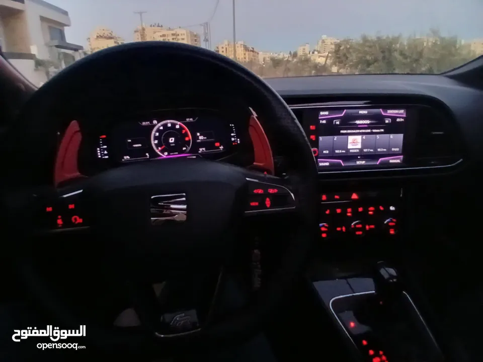 سيات ليون FR  دهان شركة فل كامل اضافات