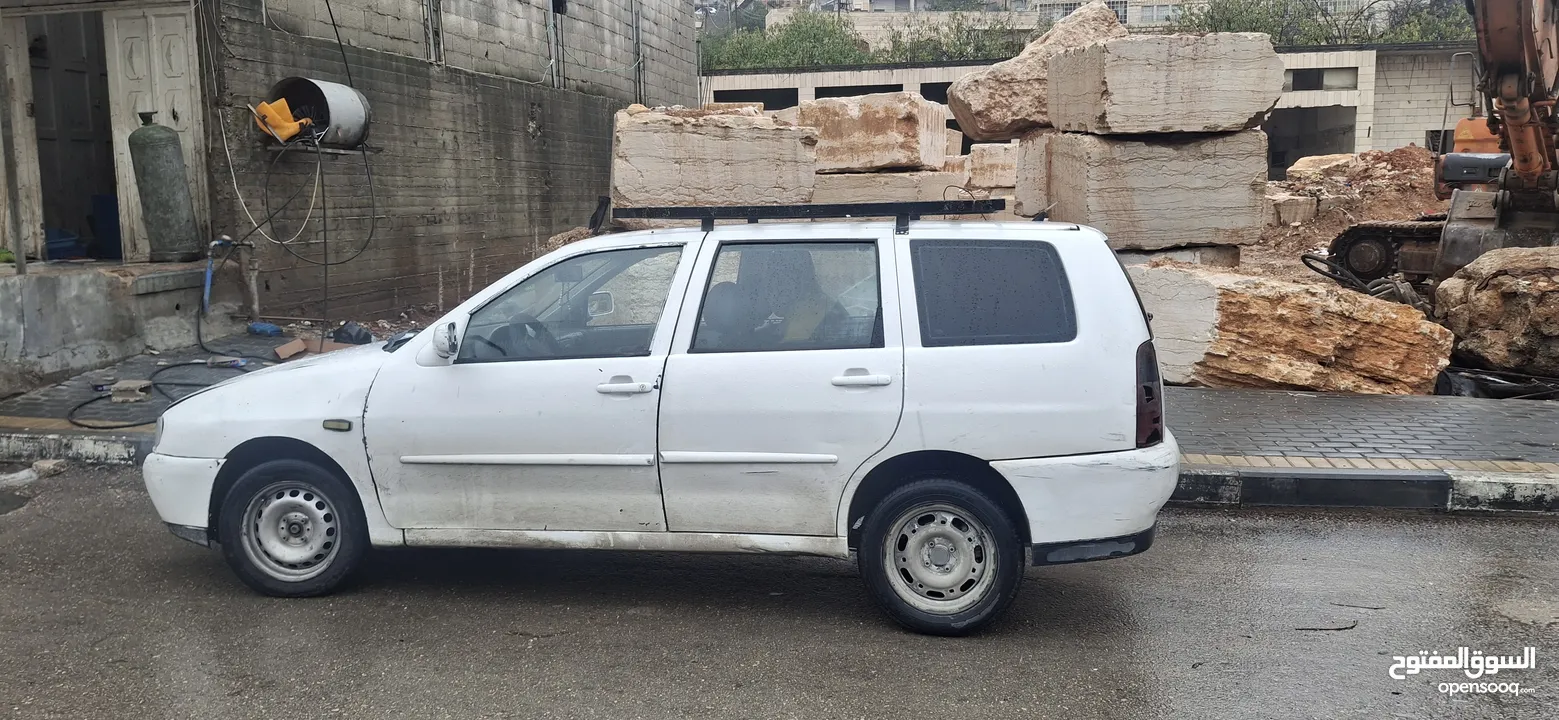 بولو كلاسيك صالون موديل 2000