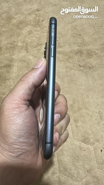 ايفون 11 رمادي 64 جيجا