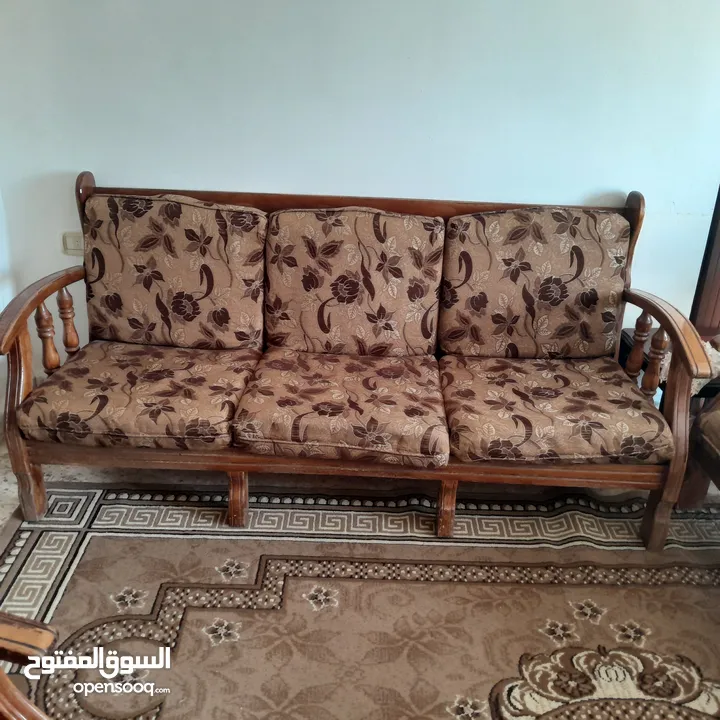 طقم موريس 7 مقاعد  قابل للتفاوض
