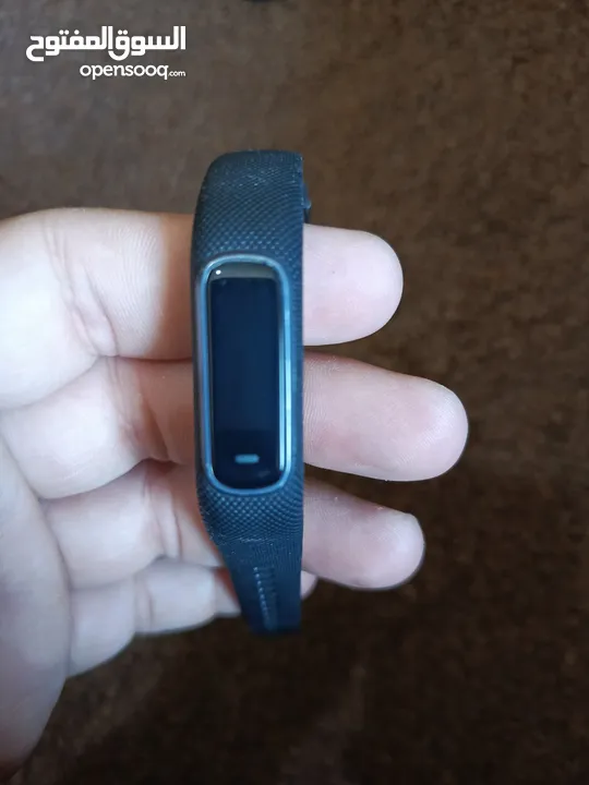 ساعه يد ذكيه جارمن الأصلية (GARMIN vívosmart 4) مستعمله شهرين
