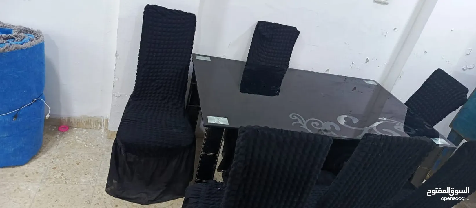 كراسي سفرة بدون طاولة