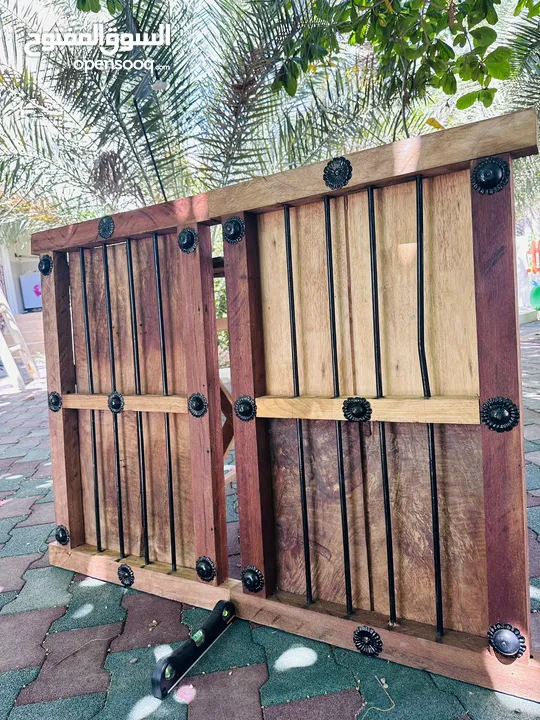 نوافذ خشبية عمانية الطراز