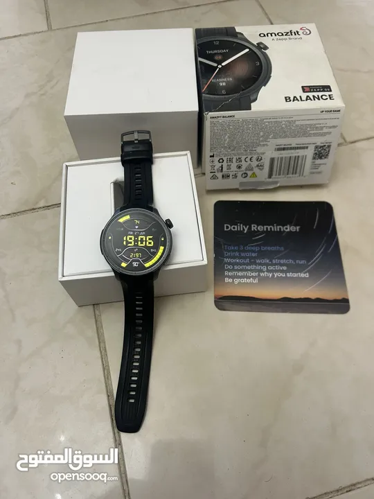 ساعة اميزفيت بلانس بحالة الوكالة (بالكرتونة) معها كامل اغراضها Amazfit Balance