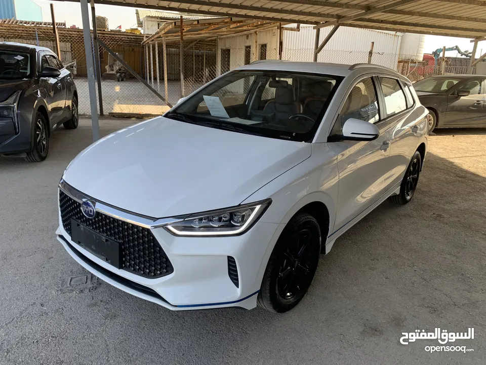 BYD E2 2022 بي واي ديه 2022 صنف لوكشري فل الفل بحاله الوكاله
