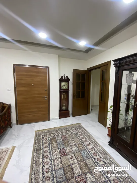 شقة مميزة للبيع في ضاحية الرشيد