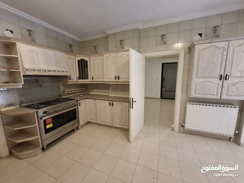 شقة غير مفروشة للإيجار  ( Property 43170 )-174836195