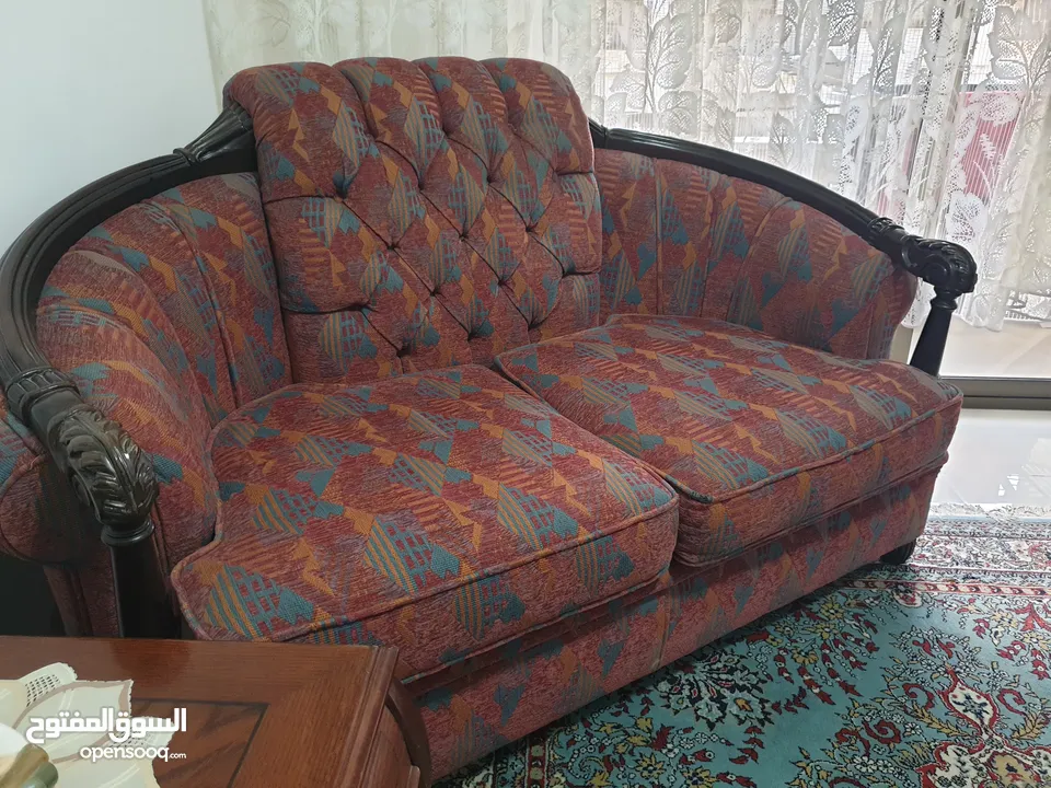 كنبة مزدوجة فخمة بحالة الجديده