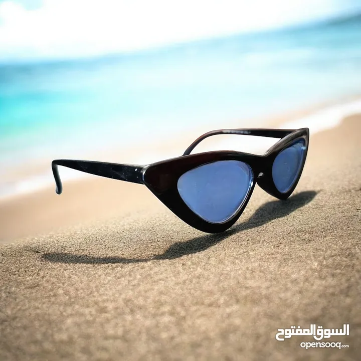 للبيع مستعجل اي طاقيه  او نظاره بدينار واحد فقط