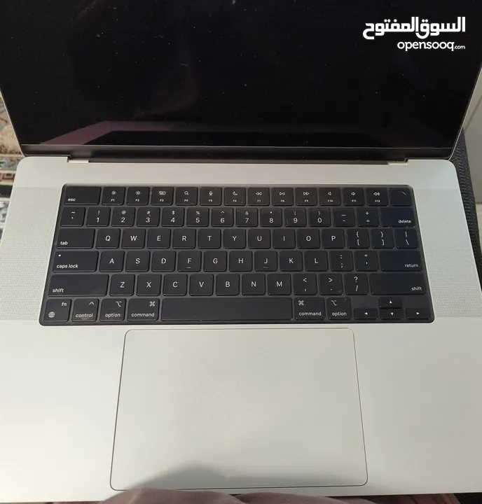 MacBook Pro M3 (18 GB)