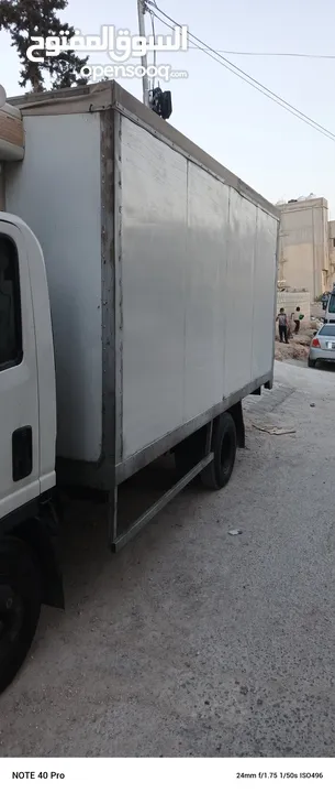 حافظة تبريد راكبة على ايسوزو وبتركب مايتي او كانتر الله يبارك نظيفة تفصيل عزل 10سم