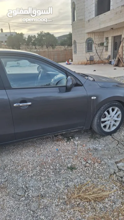 هيونداي i30 مطور 2000 للبيع بوضع ممتاز
