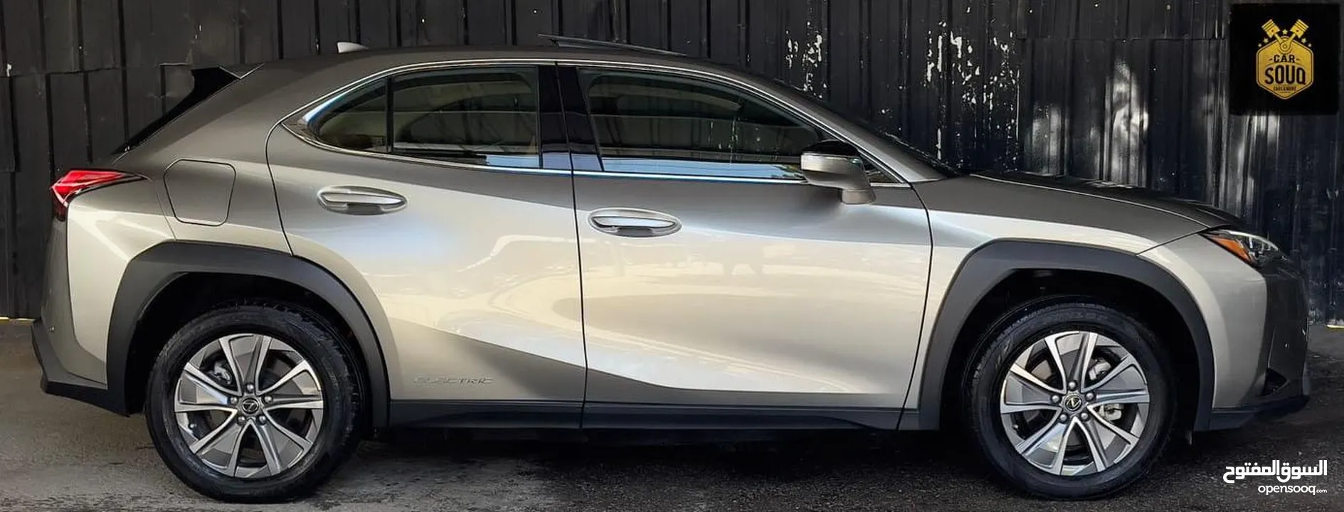 Lexus UX 300e 2022