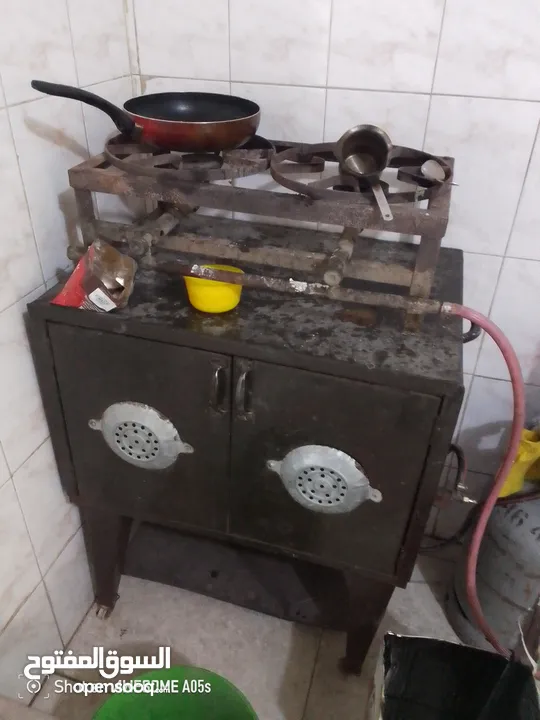 عده مطعم مستعمله للبيع كامله