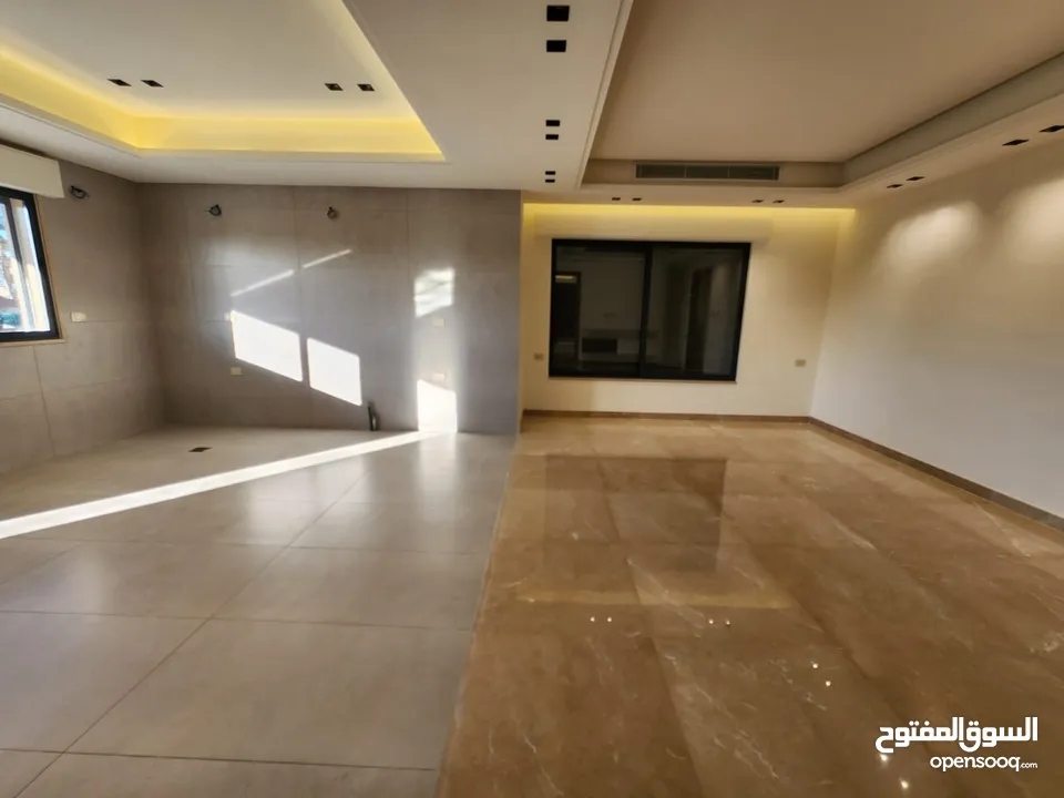 شقة فارغة للبيع في عبدون ref : 14391