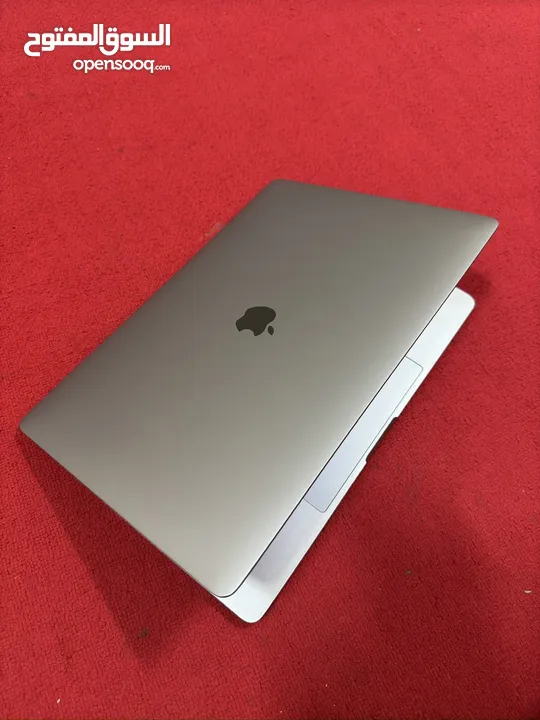 MacBook Pro 2017 (A1707)  Core-i7 15-inch 16 GB RAM, 512  GB SSD Processorw 3.1GHz