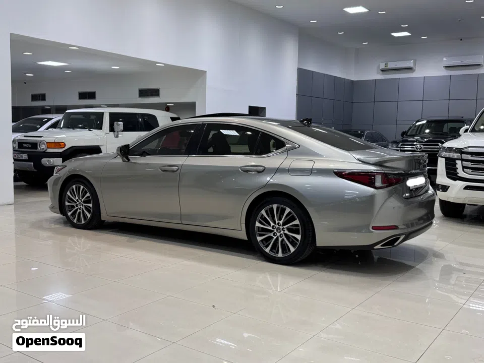 Lexus ES-350 / 2020 (Silver)