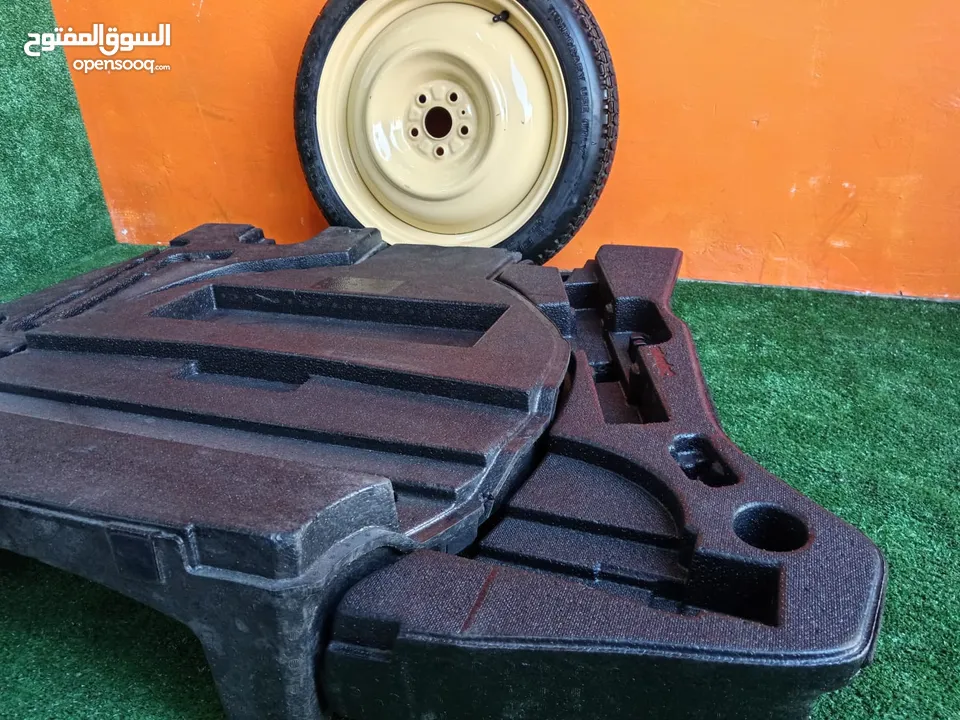 فلينة صندوق خلفية تويوتا بريوس 2016-2022  مع سبيره ياباني ثلاث قطع  قطع سيارات تويوتا بريوس