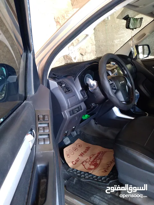 بكب ايسوزو ديماكس LS نشمي 4×4 موديل2016 قصة2017  فحص كامل الصنف الاول محرك 3000 على وضع الشركه