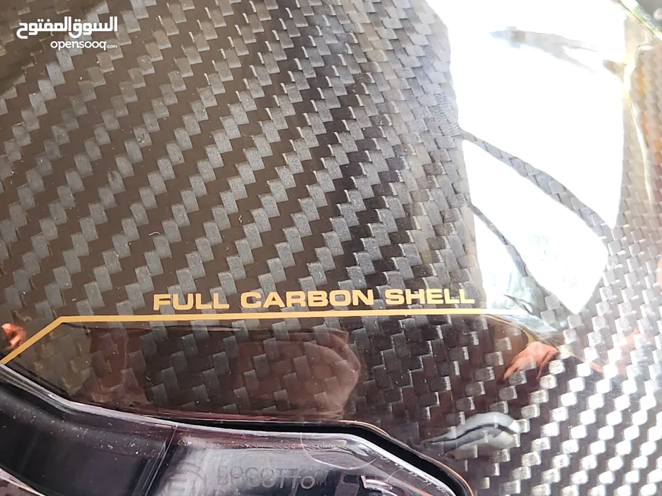 خوذة بوجوتو كاربون فايبر bogotto phantom carbon