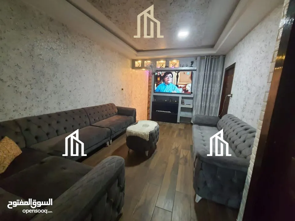 REF: 1813 شقة أرضية دوبلكس 305م في أجمل مناطق عبدون