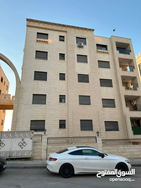 للبيع  شقة  جديدة كليًا – ضاحية الريحان (عمارة البيت الأندلسي 2)