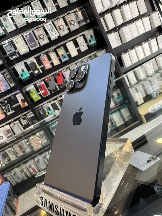 15 Pro Max 256GB بطارية 95% واري امريكي esim (مش مشفر )   متوفر كل الوانه  الاجهزة نضيفة ومكفوله