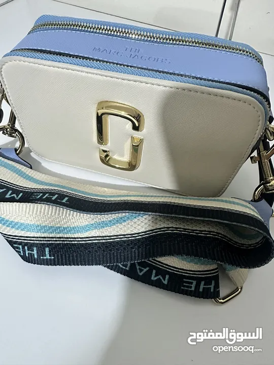 شنتة مارك جاكوب ماستر كوبي مختمة كامل لون بيج مع أزرق فاتح وأسود Marc jacobs bags high master copy