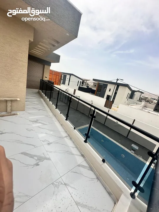 فايز شويكي للزجاج و المرايا