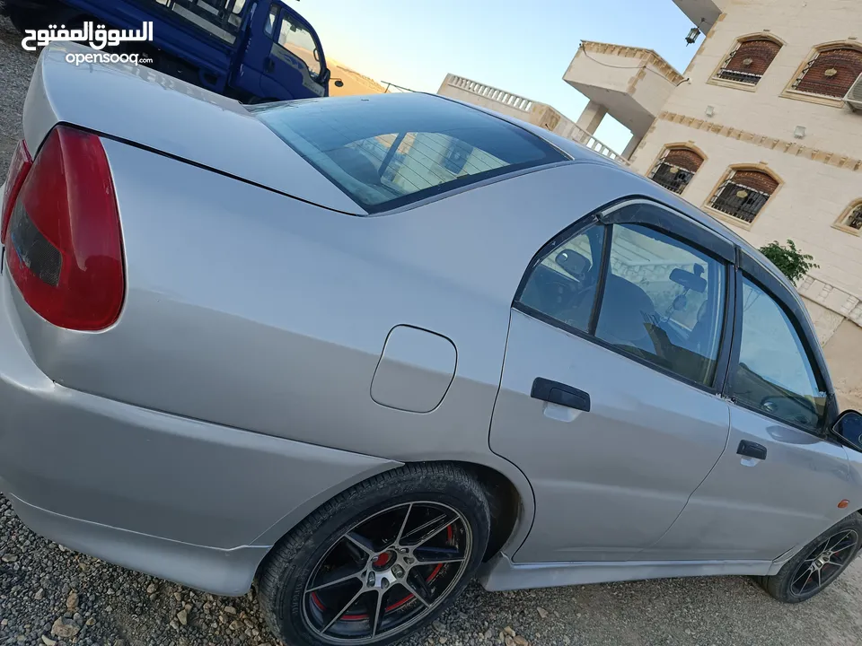 ميتسوبيشي لانسر للبيع