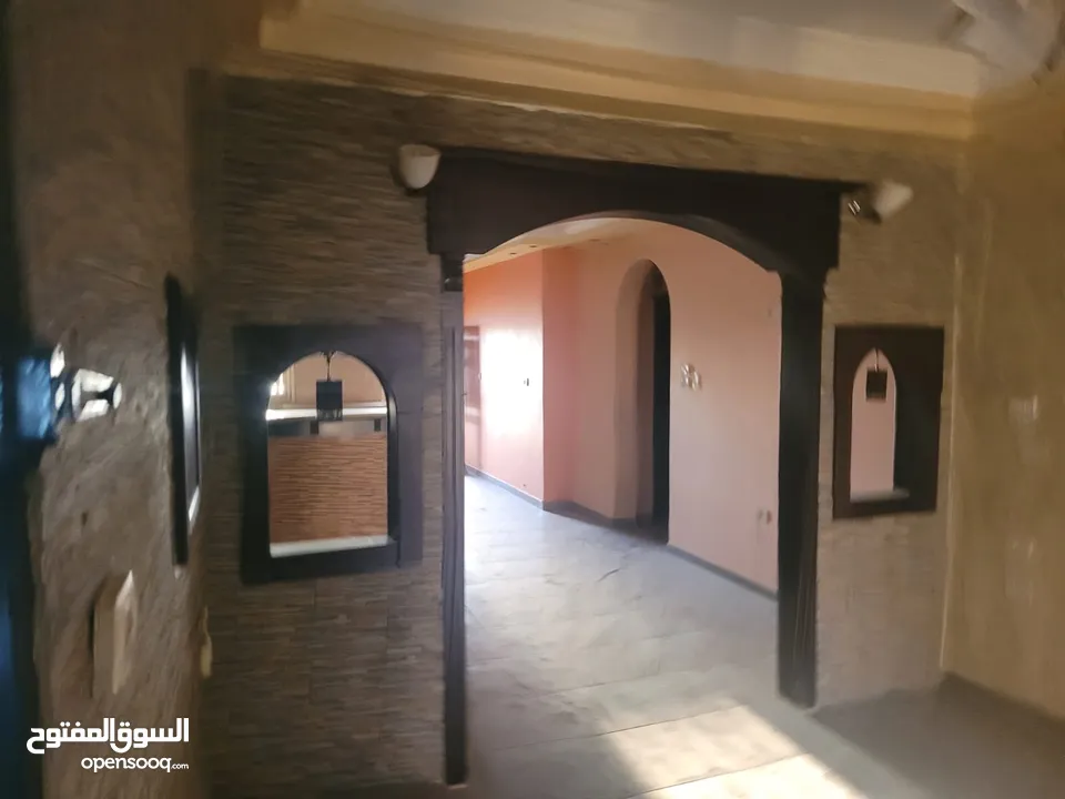 شقه للبيع موقع مغري