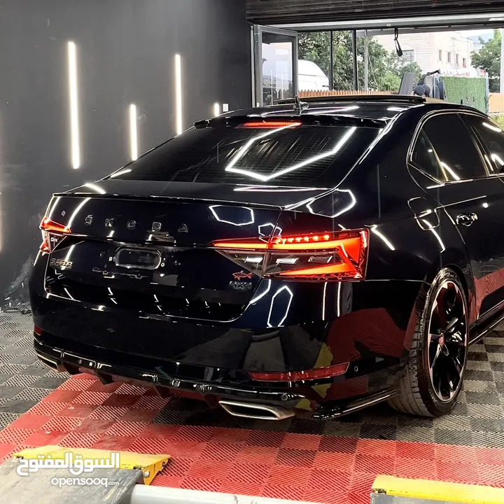 سوبيرب سبورت لاين 4X4.