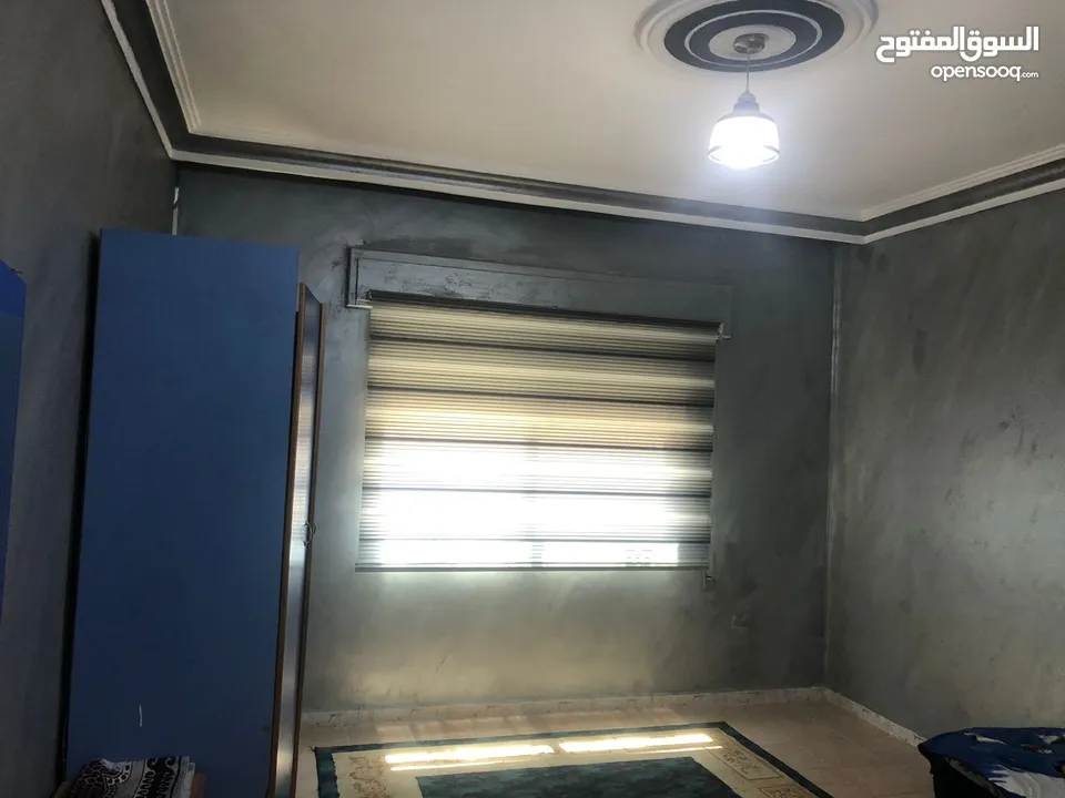 شقة 150طابق ثالث للبيع - خلف شارع 36 - قرب مطعم السيران