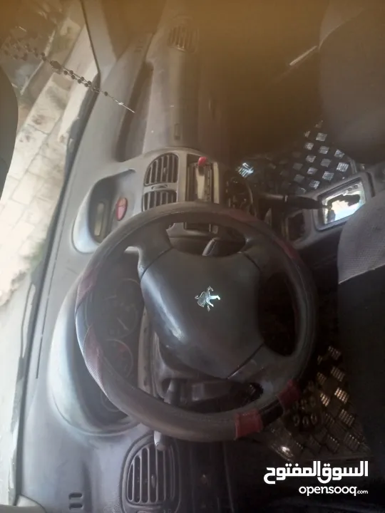 بيجو 206  1400cc يد  ثالثا  ترخيص و تامين  ل نهاية العام