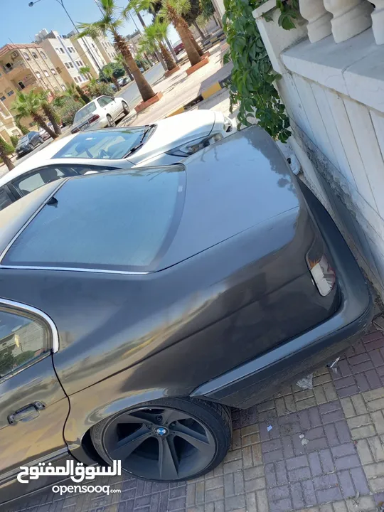 بي ام دبليو 520 Bmw