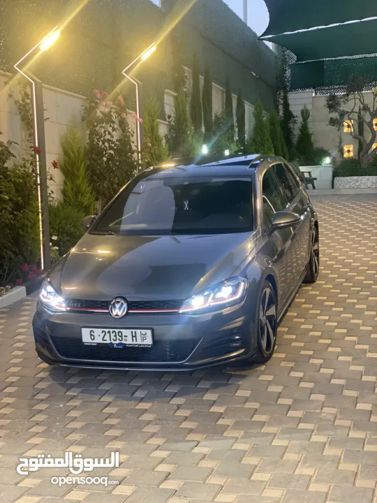 فولكسفاغن جولف GTI