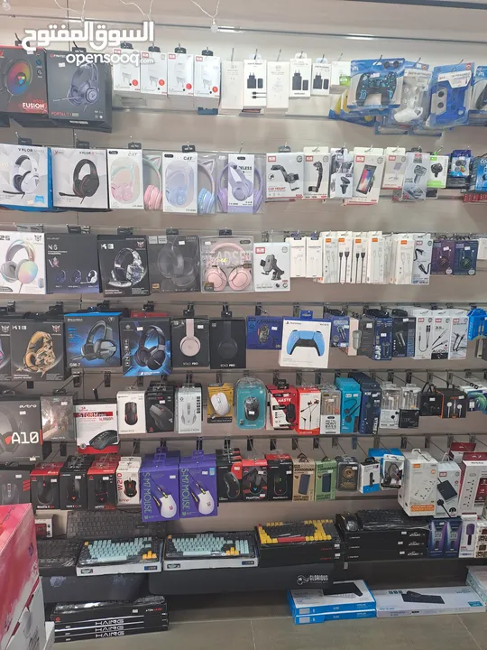 بضاعة محل للبيع بسعر اقل من الجملة البضاعة جديدة ولا يوجد اي ستوكات او توالف