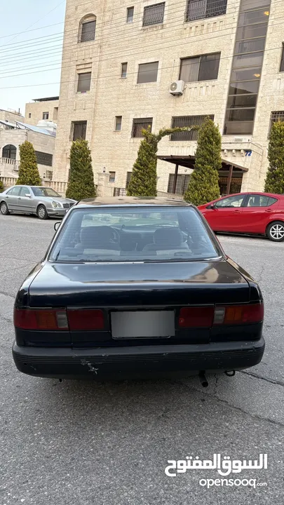 سيارة نيسان صني 1993 Nissan sunny Car بنزين قطارة بنزين قير عادي